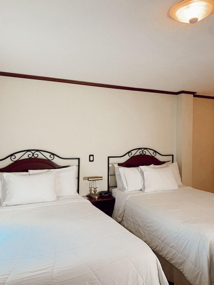 Hotel Gardenia Inn San Salvador Buitenkant foto