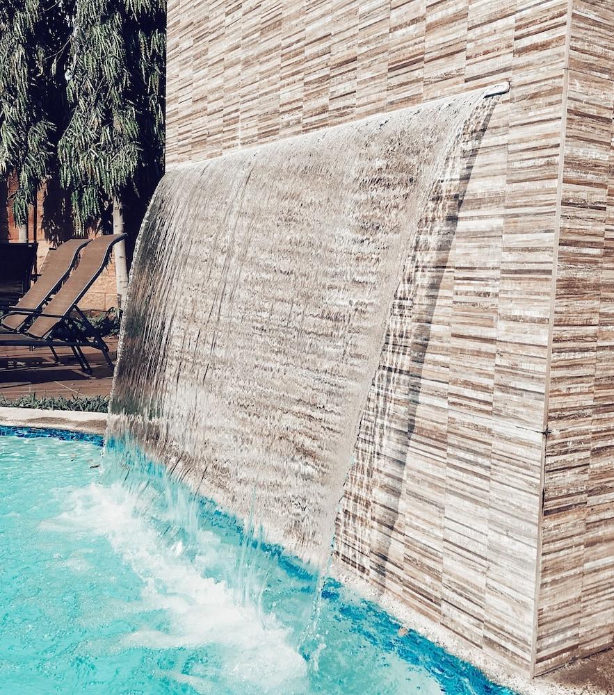 Hotel Gardenia Inn San Salvador Buitenkant foto