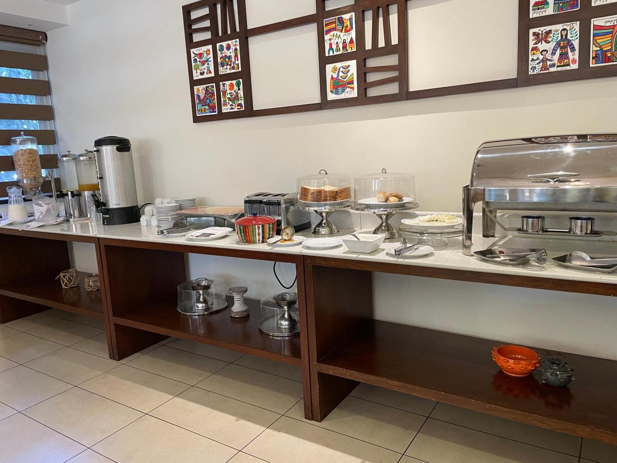 Hotel Gardenia Inn San Salvador Buitenkant foto