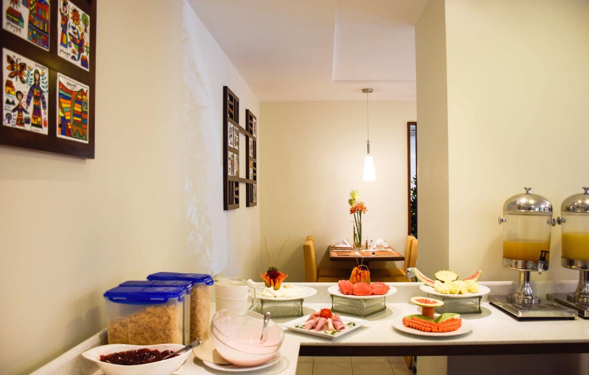 Hotel Gardenia Inn San Salvador Buitenkant foto