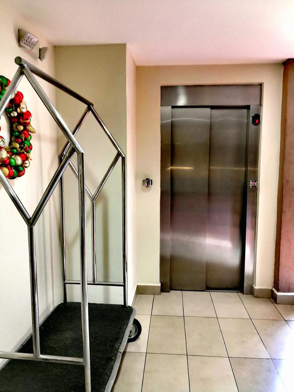 Hotel Gardenia Inn San Salvador Buitenkant foto