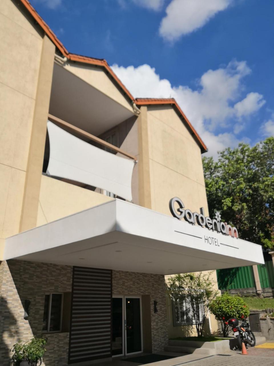 Hotel Gardenia Inn San Salvador Buitenkant foto