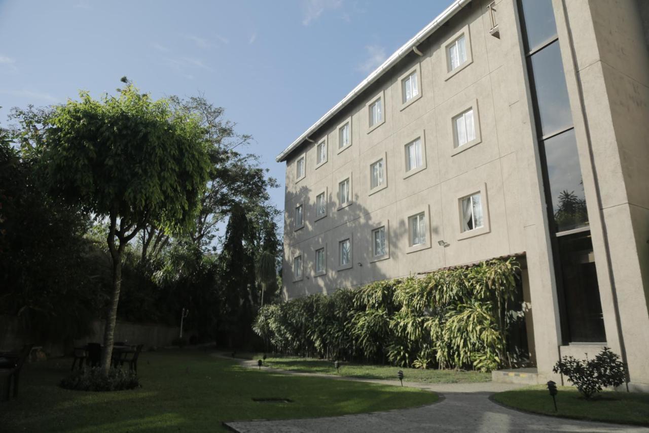 Hotel Gardenia Inn San Salvador Buitenkant foto