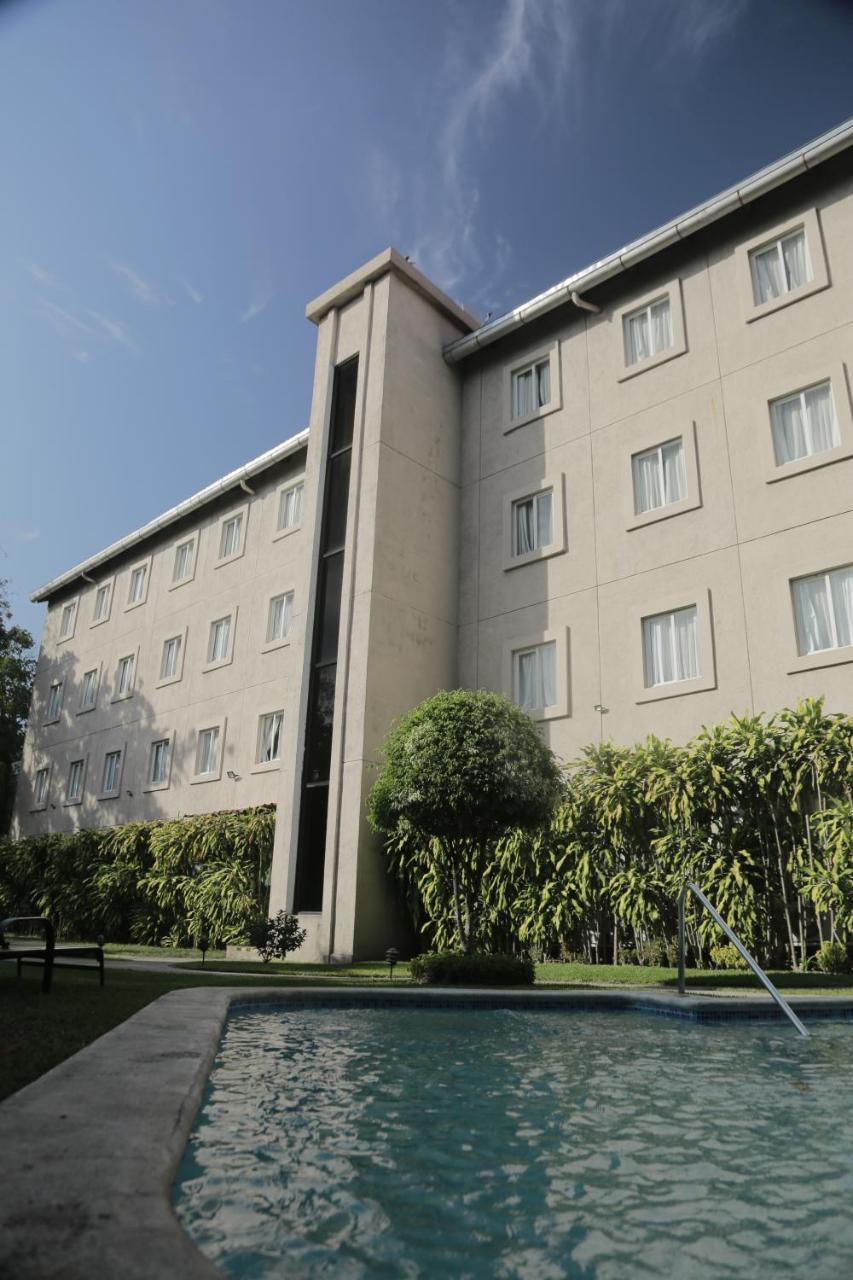 Hotel Gardenia Inn San Salvador Buitenkant foto
